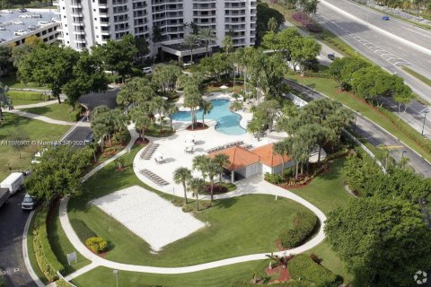 Condo in Aventura, Florida, 2 bedrooms  № 1401499 - photo 8