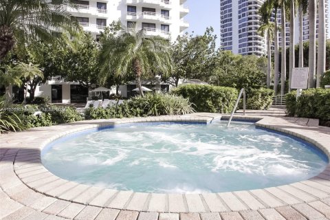 Copropriété à vendre à Aventura, Floride: 2 chambres, 98.66 m2 № 1401499 - photo 11