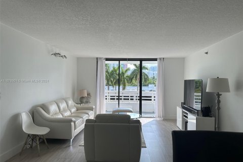 Copropriété à vendre à Aventura, Floride: 2 chambres, 98.66 m2 № 1401499 - photo 17