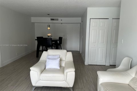 Copropriété à vendre à Aventura, Floride: 2 chambres, 98.66 m2 № 1401499 - photo 19