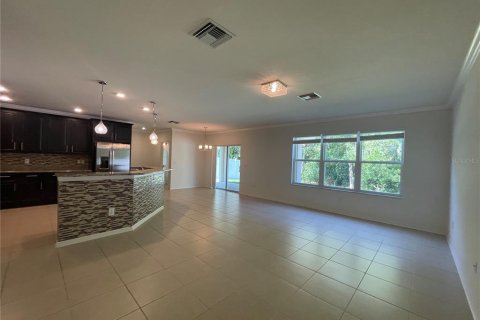 Villa ou maison à louer à Wesley Chapel, Floride: 4 chambres, 252.88 m2 № 1203520 - photo 5