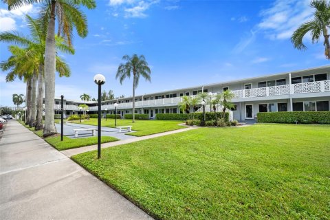 Copropriété à vendre à Hallandale Beach, Floride: 1 chambre, 48.68 m2 № 1225523 - photo 20