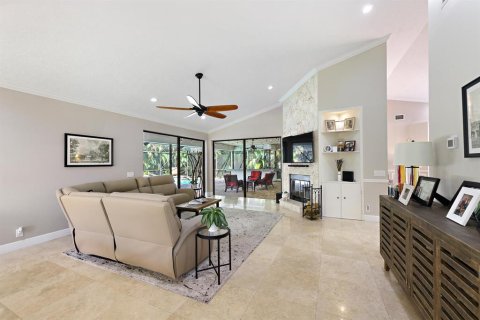 House in Wellington, Florida 4 bedrooms, 276.38 sq.m. № 690016 - photo 30