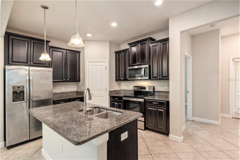 Casa en venta en Wesley Chapel, Florida, 4 dormitorios, 187.94 m2 № 1268183 - foto 11