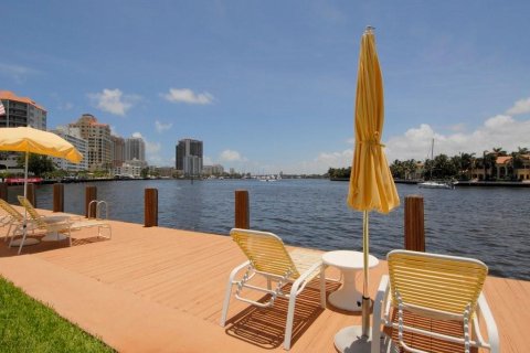 Copropriété à vendre à Fort Lauderdale, Floride: 1 chambre, 57.79 m2 № 976505 - photo 3