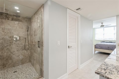 Condo in Fort Lauderdale, Florida, 2 bedrooms  № 976506 - photo 22