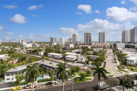 Condo in Fort Lauderdale, Florida, 2 bedrooms  № 976506 - photo 13