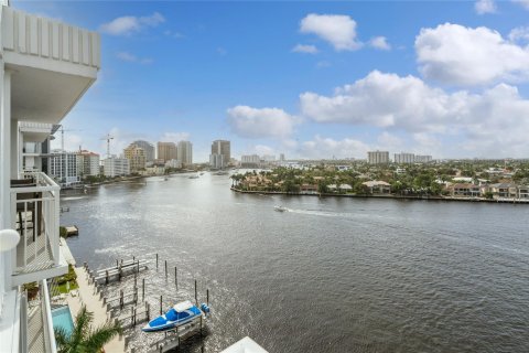 Condo in Fort Lauderdale, Florida, 2 bedrooms  № 976506 - photo 15