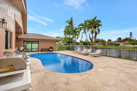 Villa ou maison à louer à Coral Springs, Floride: 4 chambres, 238.39 m2 № 788355 - photo 4