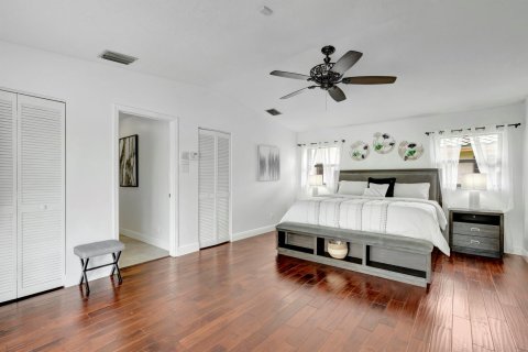 Villa ou maison à louer à Coral Springs, Floride: 4 chambres, 238.39 m2 № 788355 - photo 19