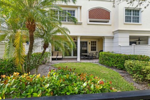 Touwnhouse à vendre à Boca Raton, Floride: 3 chambres, 301.37 m2 № 860853 - photo 12