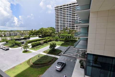 Condominio en venta en Bal Harbour, Florida, 2 dormitorios, 158.31 m2 № 1331540 - foto 22