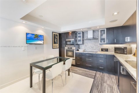 Copropriété à vendre à Fort Lauderdale, Floride: 2 chambres, 174.66 m2 № 1370349 - photo 12