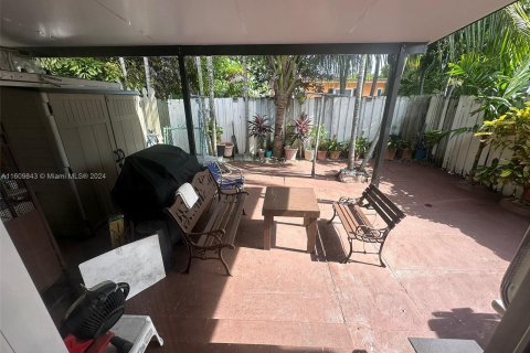 Immobilier commercial à vendre à Miami, Floride: 224.82 m2 № 1232120 - photo 21