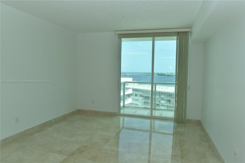 Condo in Miami, Florida, 2 bedrooms  № 827551 - photo 12