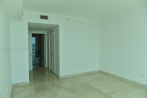 Copropriété à vendre à Miami, Floride: 2 chambres, 120.59 m2 № 827551 - photo 14