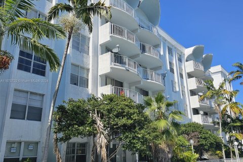 Copropriété à vendre à Miami, Floride: 2 chambres, 109.16 m2 № 1401223 - photo 1