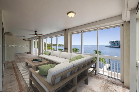 Copropriété à vendre à Miami, Floride: 2 chambres, 142.14 m2 № 1401280 - photo 18