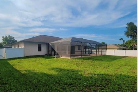 House in North Port, Florida 3 bedrooms, 143.35 sq.m. № 1267352 - photo 8