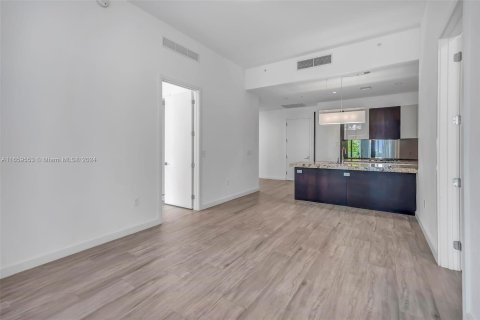 Condo in Miami, Florida, 2 bedrooms  № 1364827 - photo 26