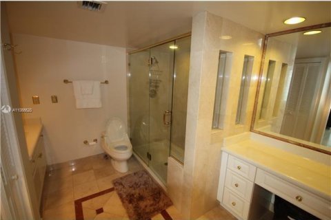 Condominio en alquiler en Miami Beach, Florida, 2 dormitorios, 125.42 m2 № 4671 - foto 19