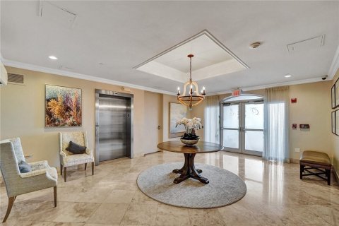 Condo in Lauderdale-by-the-Sea, Florida, 3 bedrooms  № 591887 - photo 7