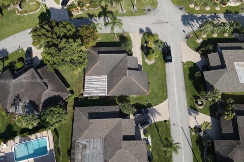 Villa ou maison à vendre à Tamarac, Floride: 3 chambres, 156.45 m2 № 737686 - photo 4