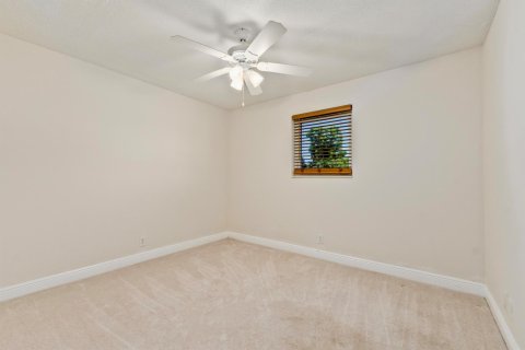 House in Palm Beach Gardens, Florida 3 bedrooms, 121.89 sq.m. № 1227667 - photo 20