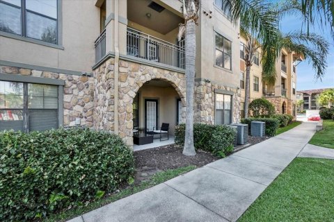 Condo in Davenport, Florida, 2 bedrooms  № 1088881 - photo 2