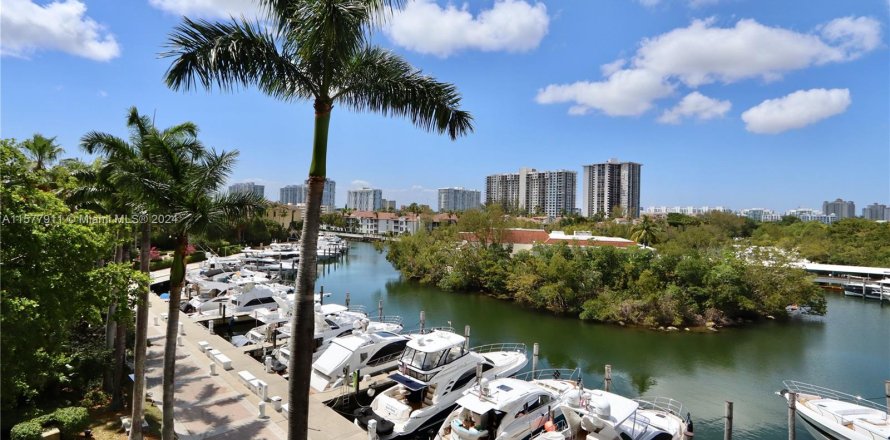 Condo in Aventura, Florida, 3 bedrooms  № 1153714