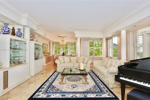 Copropriété à vendre à Aventura, Floride: 3 chambres, 241.08 m2 № 1153714 - photo 5