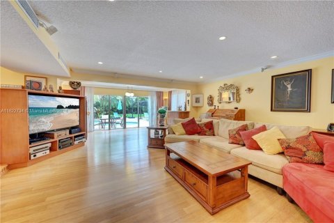 Casa en venta en Pompano Beach, Florida, 4 dormitorios, 372.17 m2 № 1269591 - foto 12