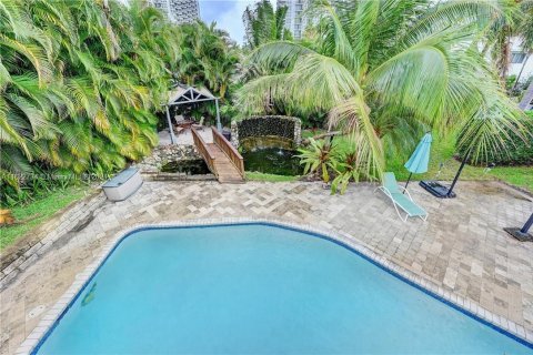 Villa ou maison à vendre à Pompano Beach, Floride: 4 chambres, 372.17 m2 № 1269591 - photo 27