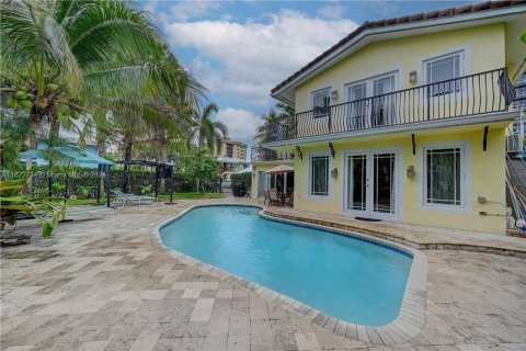 Villa ou maison à vendre à Pompano Beach, Floride: 4 chambres, 372.17 m2 № 1269591 - photo 6