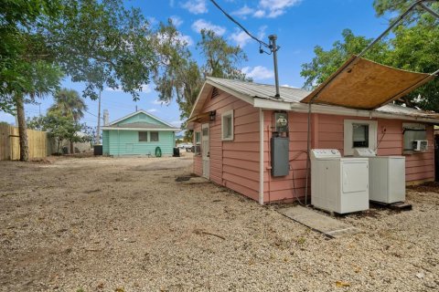 Commercial property in Englewood, Florida 3 bedrooms, 133.04 sq.m. № 1307387 - photo 22