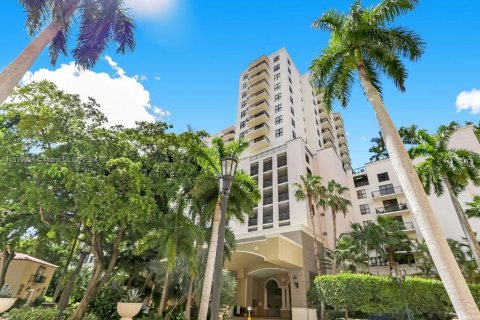 Condominio en venta en Coral Gables, Florida, 1 dormitorio, 105.07 m2 № 972512 - foto 2