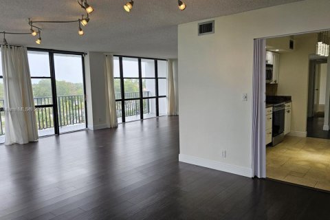 Copropriété à vendre à Hallandale Beach, Floride: 2 chambres, 132.85 m2 № 1305962 - photo 9