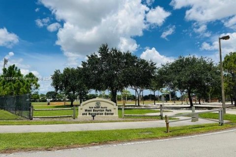 Condo in Lake Worth, Florida, 2 bedrooms  № 1305803 - photo 23