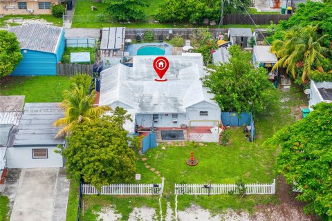 Immobilier commercial à vendre à Dania Beach, Floride: 159.14 m2 № 1369267 - photo 1