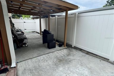 Casa en venta en Tampa, Florida, 3 dormitorios, 102.75 m2 № 1402033 - foto 17