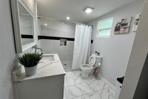 Casa en venta en Tampa, Florida, 3 dormitorios, 102.75 m2 № 1402033 - foto 14