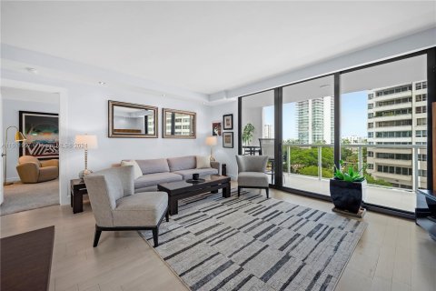 Condo in Miami Beach, Florida, 2 bedrooms  № 1233961 - photo 4