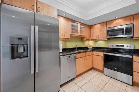 Condo in Miami Beach, Florida, 2 bedrooms  № 1233961 - photo 5