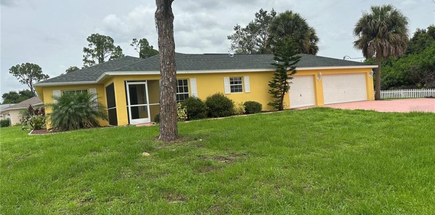 House in North Port, Florida 3 bedrooms, 179.3 sq.m. № 1264766