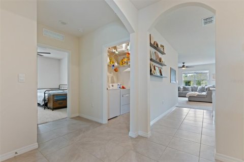 Casa en venta en Edgewater, Florida, 4 dormitorios, 169.83 m2 № 1201091 - foto 15