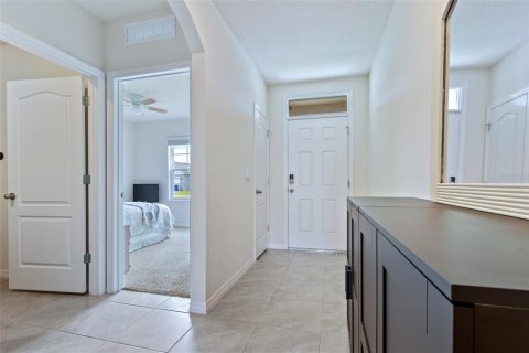 House in Edgewater, Florida 4 bedrooms, 169.83 sq.m. № 1201091 - photo 7