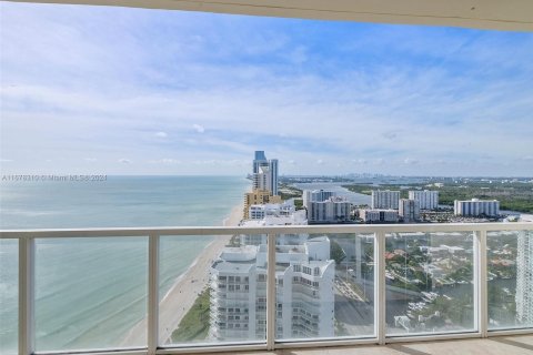 Condo in Sunny Isles Beach, Florida, 3 bedrooms  № 1405983 - photo 5