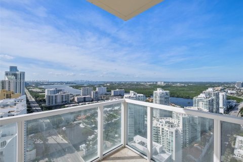 Condo in Sunny Isles Beach, Florida, 3 bedrooms  № 1405983 - photo 28