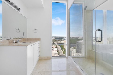 Condo in Sunny Isles Beach, Florida, 3 bedrooms  № 1405983 - photo 18