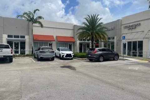 Commercial property in Cooper City, Florida № 1220585 - photo 5